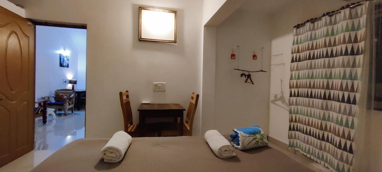 J-House, Spacious Apartments With Balconies, Thalassa 1Min Away Siolim Exterior foto