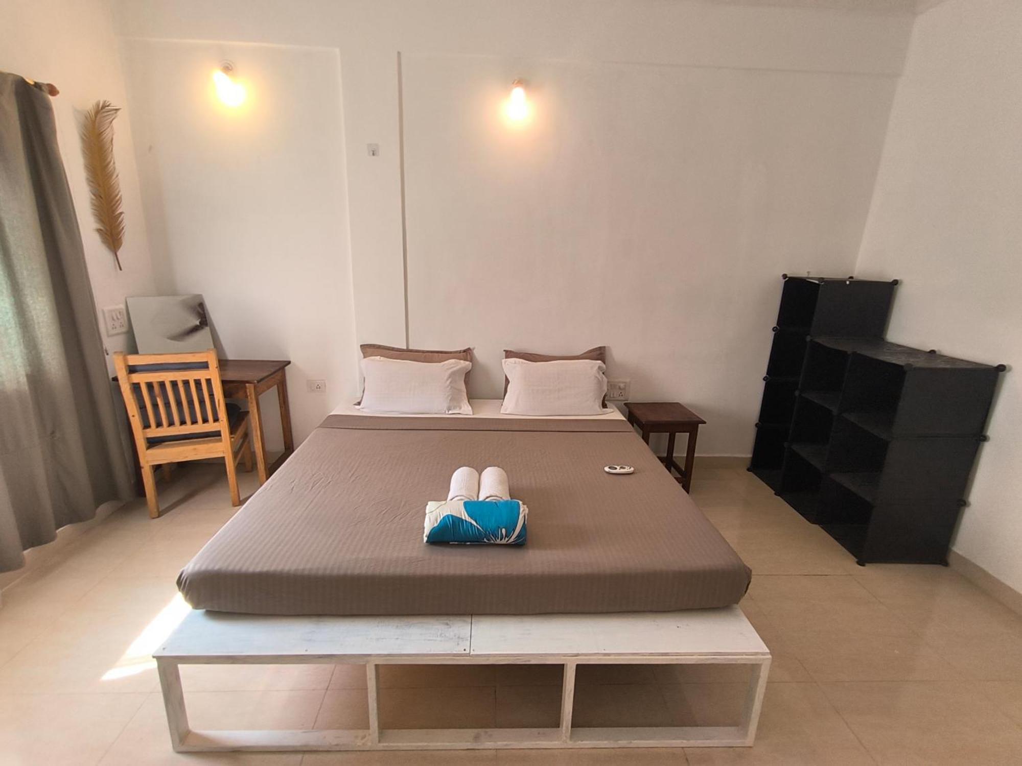 J-House, Spacious Apartments With Balconies, Thalassa 1Min Away Siolim Exterior foto
